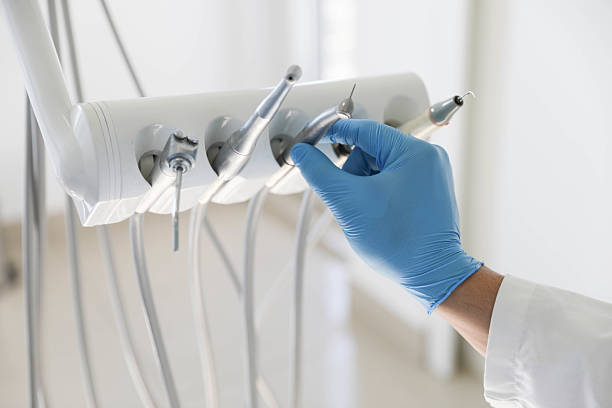 Professional Emergency Dentist technician working in Maysville, OK